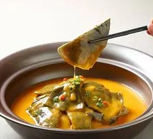 Red-braised Softshell Turtle with Beijing-Hunan Flavors