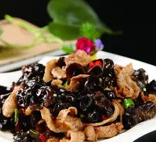Stir-Fried Black Wood Ear Mushrooms