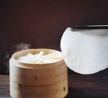 Delicate Roast Duck with Lotus Leaf Spring Rolls