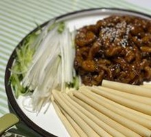 Beijing-style Shredded Pork in Soy Sauce