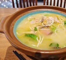 Yunnan Crossing-the-bridge Rice Noodles