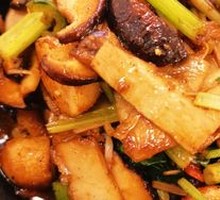 Stone Pot Three Mushrooms