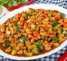 Stir-Fried Chicken with Sauce