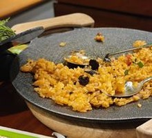 Top-tier Quail Lunch