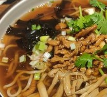 Qishan Sautéed Pork Noodles