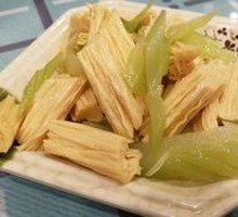 Celery with Tofu Skin