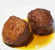 Juicy Big Meatballs