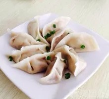 Fried Pork Crumbs with Radish