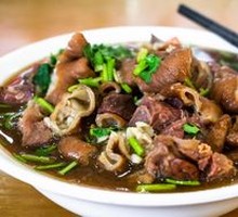 Braised Pork and Steamed Bun