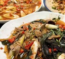 Blood皮菜 stir-fried with猪 liver