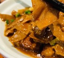 Huizhou-style Bamboo Shoots Braised Pork