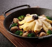 Hu Shi's Premium Hot Pot