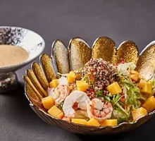 Mango Shrimp Salad