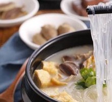 Duck Blood and Vermicelli Soup