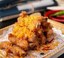 Signature Garlic Pork Ribs