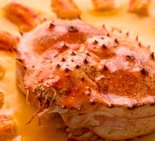 Huaiao Lotus Crab Steamed with Yellow Wine