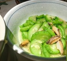 Stir-fried Loofah with Baby Abalone