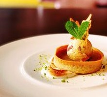 Pumpkin Pie with Rum Raisin Ice Cream