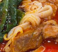 Tomato Snowflake Beef Brisket Rice Noodles