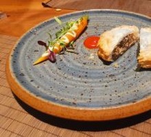 Yellow Ginseng松果猴菇排