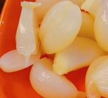 Sweet Pickled Garlic