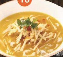 Spicy Sour Bamboo Shoot Noodles