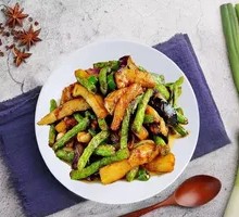 Eggplant with Green Beans Braised