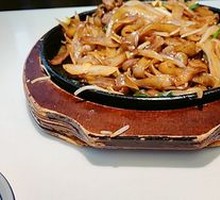 Dry-Fried Beef Rice Noodles