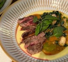 Pan-seared Beef Tenderloin with Red Wine Beef Mashed Potatoes