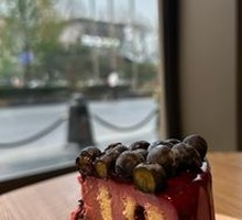 Blueberry Cheese-filled Cake