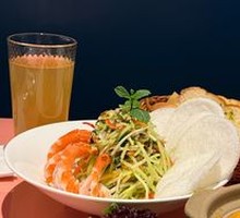 Fresh Shrimp Salad with Chayote