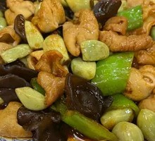 Pickled Garlic Stir-fried Intestines