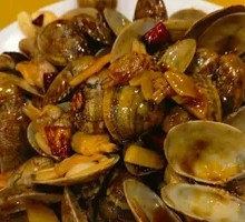 Spicy Stir-Fried Clams
