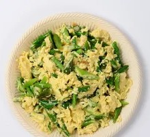 Stir-Fried Eggs with Green Peppers