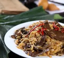 Sour Cabbage Stir-Fried Pig Lungs