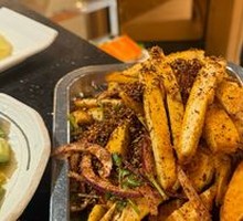 Stir-Fried Steamed Bun Slices