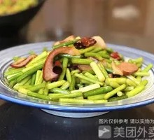 Wujiang Garlic Chives Stir-Fried with Preserved Pork Rice