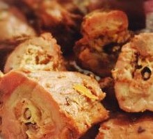 Vacuum-packed duck neck with wings