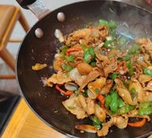 Stir-fried Pork with Long Green Chili Rice