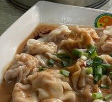 Spiced Dumplings with Sauce