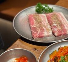 Black Pig Spare Ribs with Belly Pork