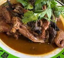 Chicken Stewed with Mushrooms