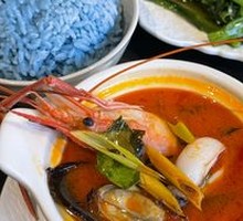 Lebe Tom Yum Goong