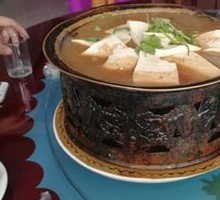 Stewed Fish Dumplings in Large Pot