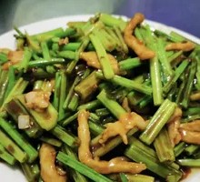 Stir-fried celery with pork