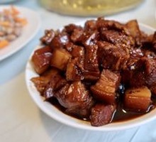 Braised Pork with Chestnuts