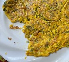 Fragrant Toon and Egg Pancake