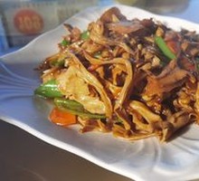 Stir-fried Pork with Chestnut Mushrooms