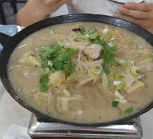 Sour Cabbage Stewed Pork Bones