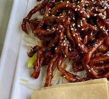 Beijing-style Shredded Pork in Soy Sauce